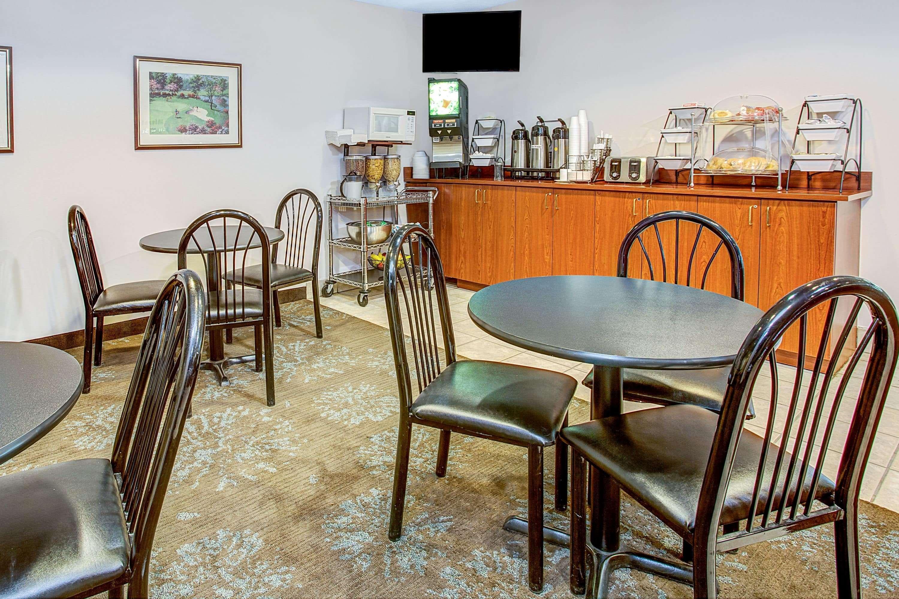 Microtel Inn & Suites By Wyndham Mason Bagian luar foto